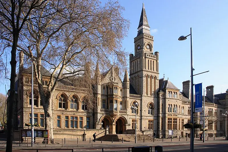London - Ealing